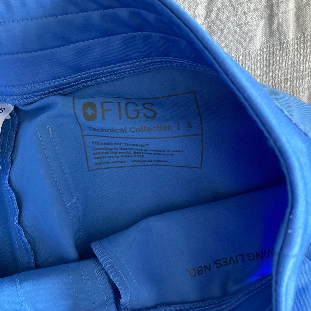 Figs scrub set - Picture 2 of 3
